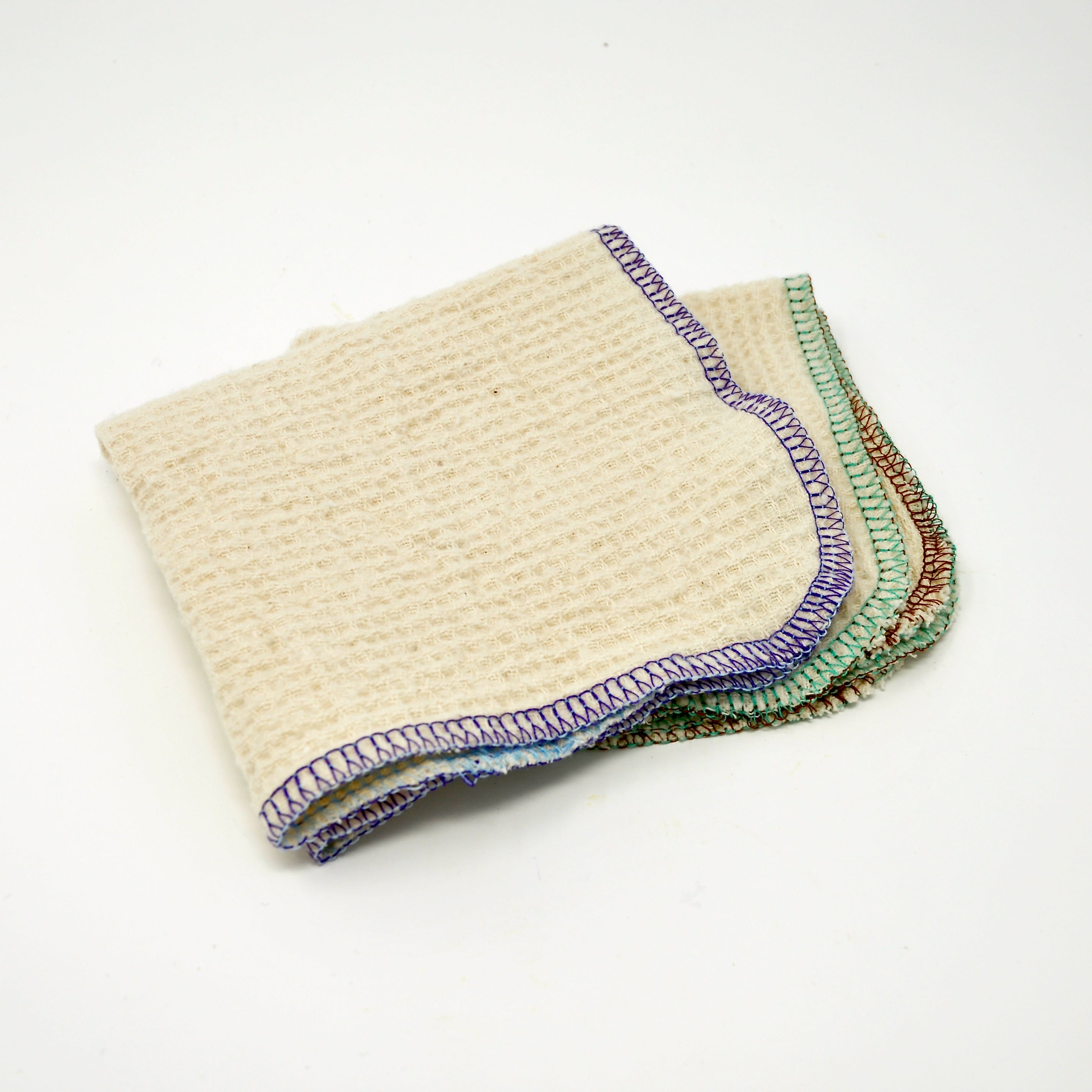 Close-up of 100% organic cotton face cloth, plush and sustainable zero-waste bath item